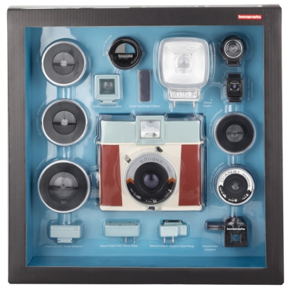 Lomography Diana Instant Square Deluxe Kit Adriano Edition